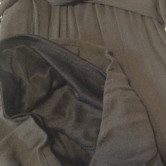 CHARCOAL ROMPER WITH 1/2 LENGTH FLUTTER SLEEVES - Picture 7 of 8